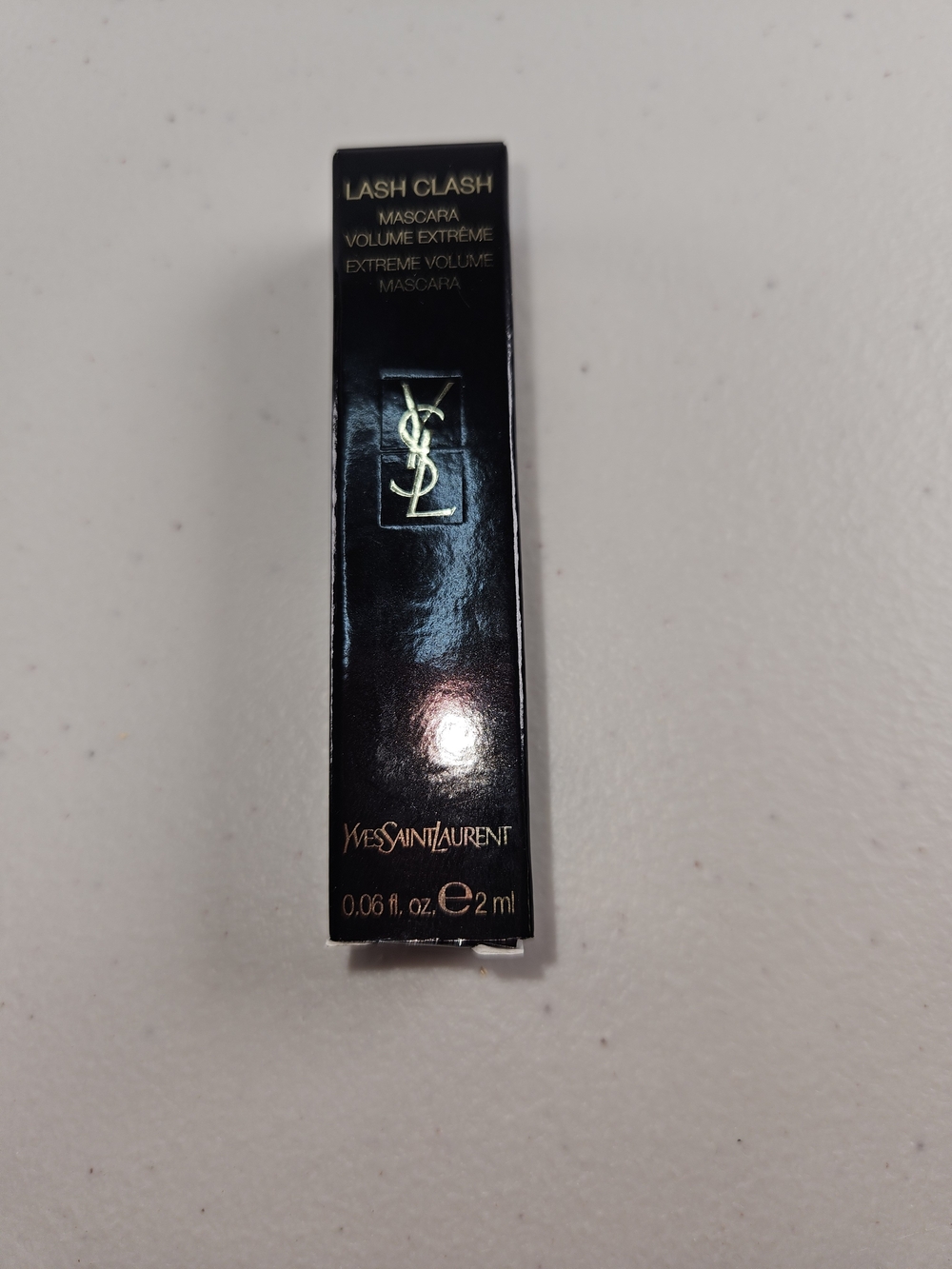 Yves Saint Laurent Lash Clash Extreme Volume Mascara - Black .06 Fl Oz